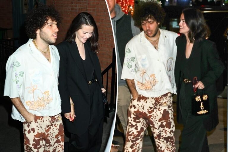 Selena Gomez and Benny Blanco put on reverse seems to be for date night time