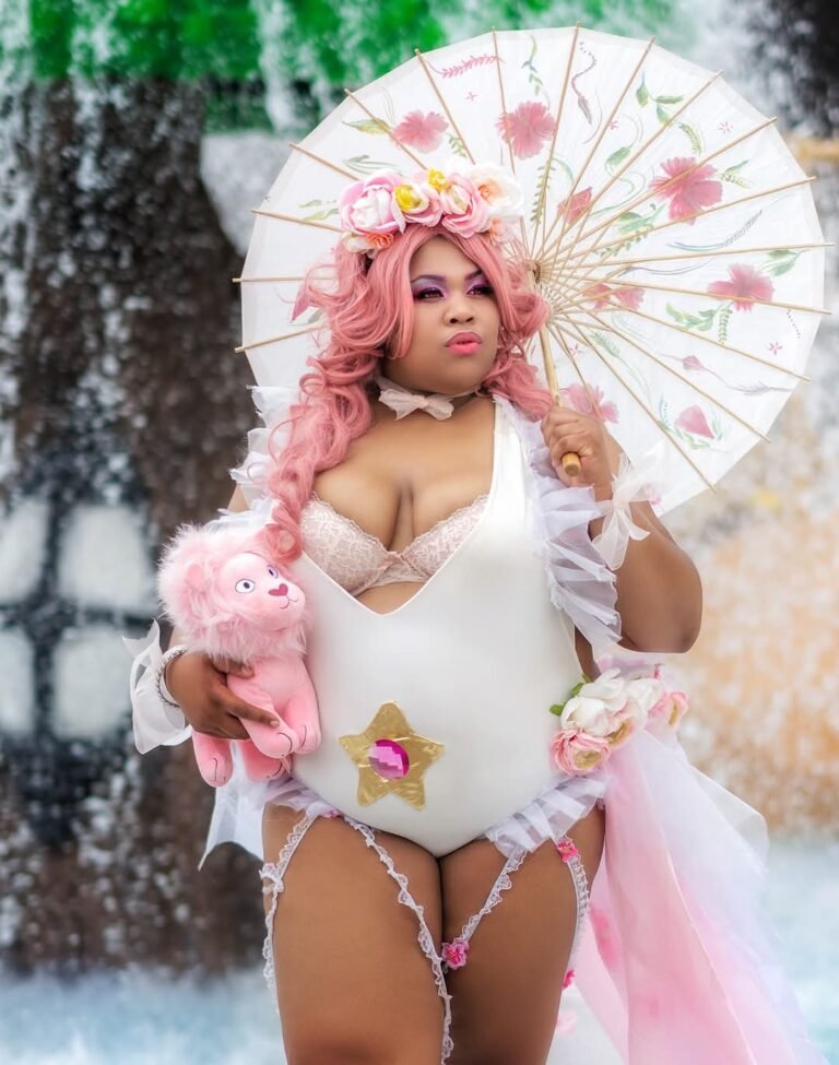 Life-style & Information →
                                                Cosplay
                                    
                                
                    Tranquil Ashes’ Rose Quartz Cosplay Shines Vivid Like a Diamond