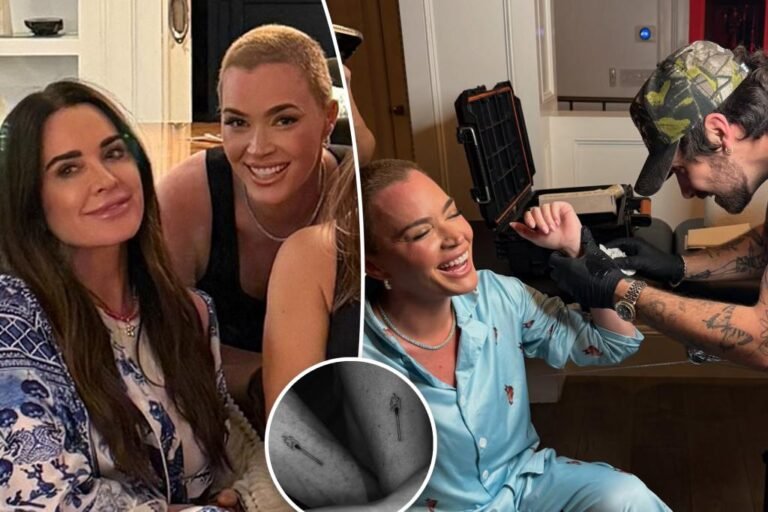 Teddi Mellencamp will get matching tattoos with Kyle Richards and mates amid most cancers battle Teddi Mellencamp will get matching tattoos with Kyle Richards and mates amid most cancers battle
