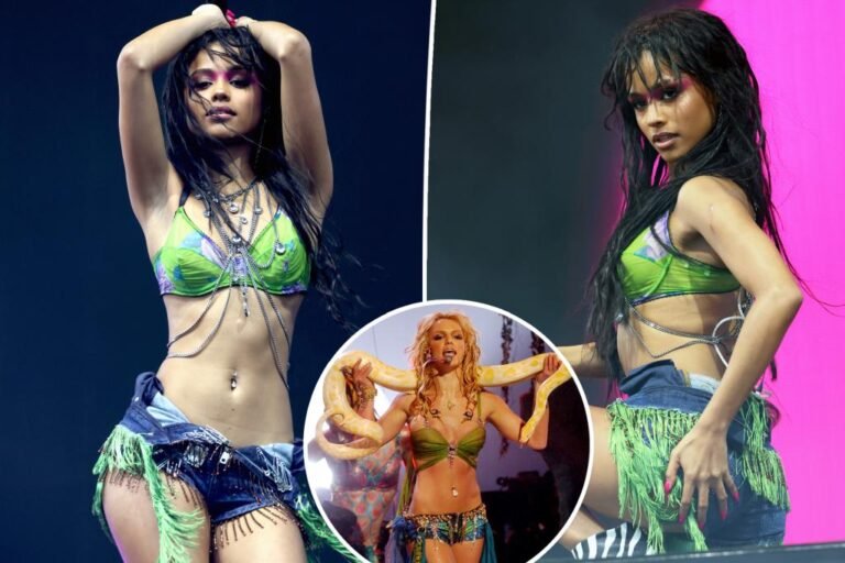Tyla pays homage to Britney Spears’ iconic 2001 VMAs ‘I am a Slave 4 U’ search for Coachella 2025 efficiency Tyla pays homage to Britney Spears’ iconic 2001 VMAs ‘I am a Slave 4 U’ search for Coachella 2025 efficiency