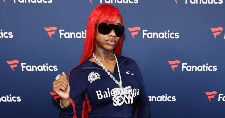 6 Viral Lookalikes Who Broke The Web (PHOTOS) 6 Viral Lookalikes Who Broke The Web (PHOTOS)