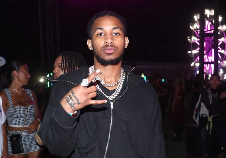 Social Media Reacts To Outsized Spring Drip In Tokyo