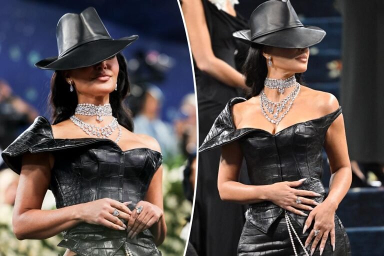 Kim Kardashian had manicure malfunction at Met Gala 2025 Kim Kardashian had manicure malfunction at Met Gala 2025