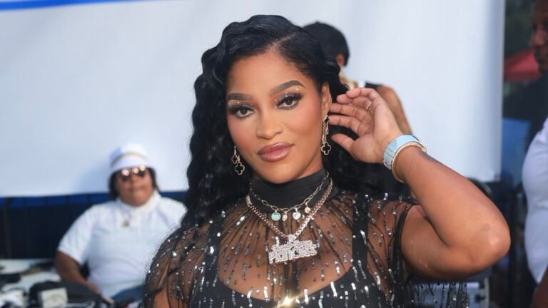 Joseline Hernandez Turns Heads W/ New Look In Sultry Images Joseline Hernandez Turns Heads W/ New Look In Sultry Images