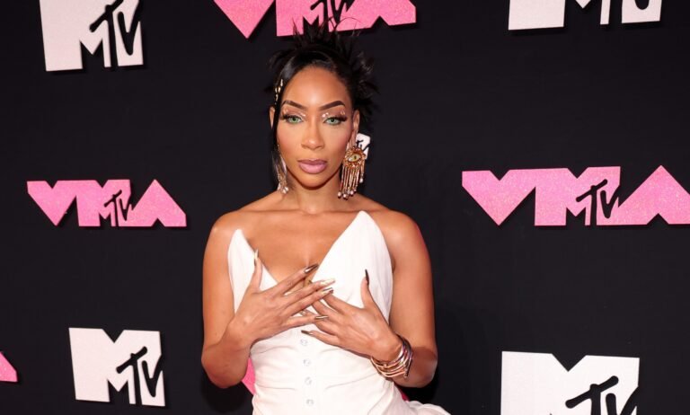 Tommie Lee Clears The Air On Viral Knife Clip From ‘Baddies’ Set Tommie Lee Clears The Air On Viral Knife Clip From ‘Baddies’ Set