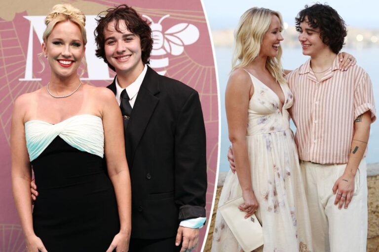 Anna Camp smiles on crimson carpet with girlfriend Jade Whipkey after defending age hole