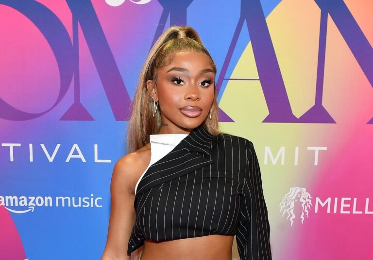 Jayda Cheaves Checks Trolls For Criticizing Loyal’s Jelly Sandals