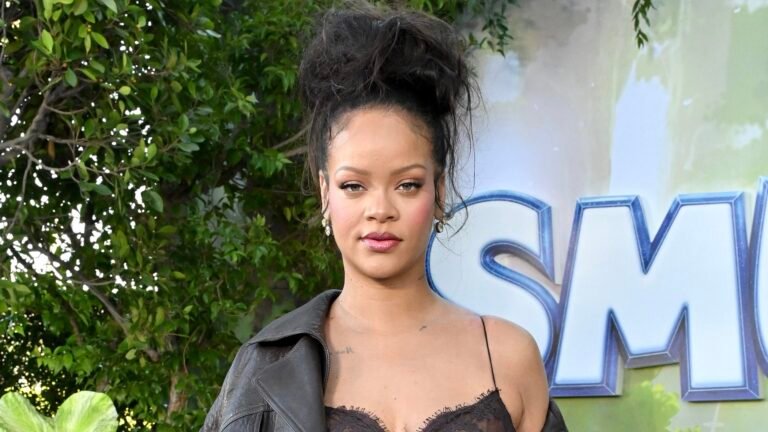 Rihanna Addresses Her Dad’s Passing & Hopes For Him (VIDEO) Rihanna Addresses Her Dad’s Passing & Hopes For Him (VIDEO)