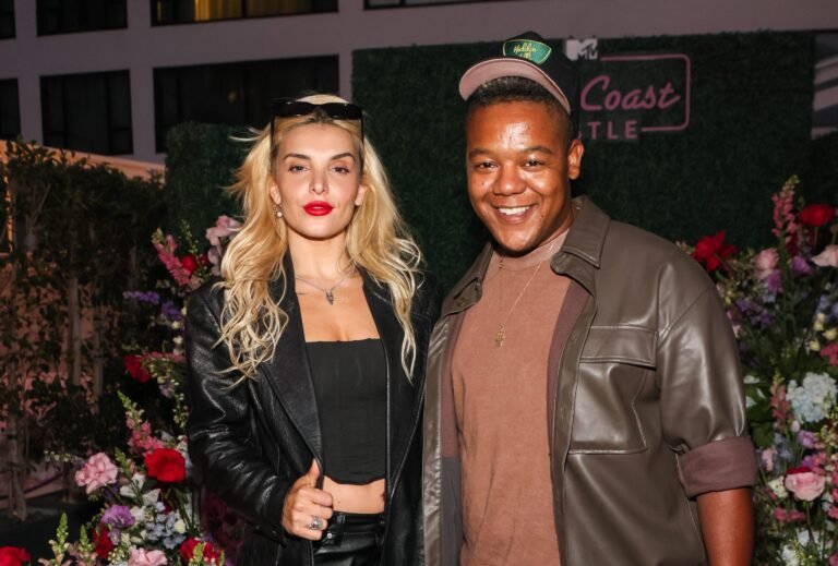 Kyle Massey & Fiancée Hana Giraldo Go Viral With Beachside Pics Kyle Massey & Fiancée Hana Giraldo Go Viral With Beachside Pics