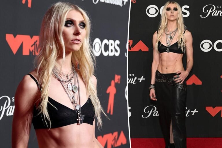 Taylor Momsen flaunts abs on 2025 VMAs crimson carpet Taylor Momsen flaunts abs on 2025 VMAs crimson carpet