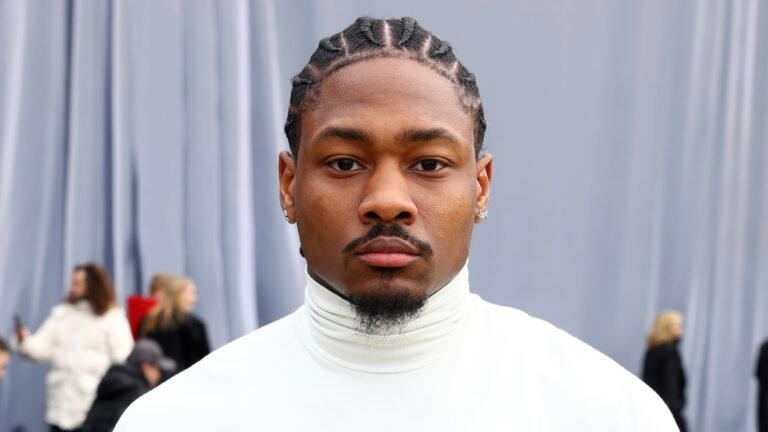 Stefon Diggs Reportedly Seen At Hospital W/ Child Service In Could