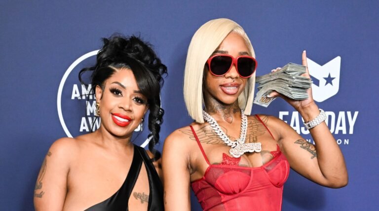 Sexyy Pink’s Mother Goes Viral After Being Mistaken For Her Sister Sexyy Pink’s Mother Goes Viral After Being Mistaken For Her Sister